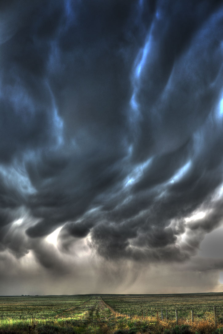 storm clouds picture - warren faidley